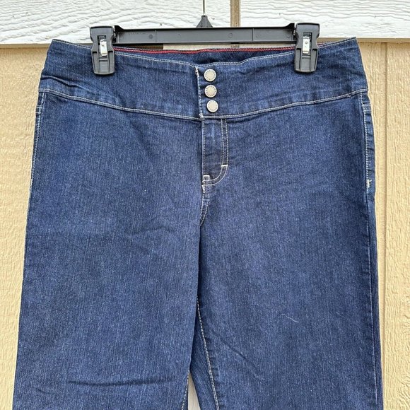 Vintage Tommy Hilfiger Y2K Wide Hipster Bootcut Jeans Snap Women’s Size 6 - Picture 2 of 8